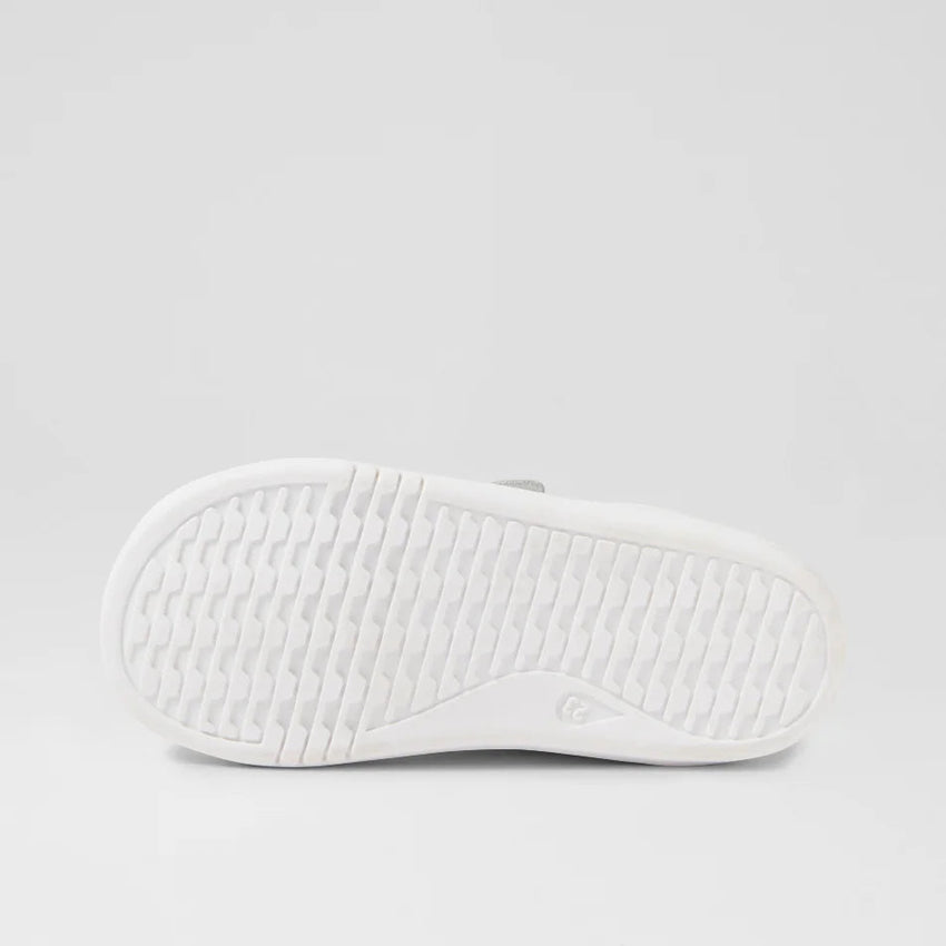 I WALK GRASS COURT - BOBOUX - WHITE