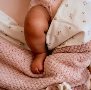 Copertina Soft Knitted rose - Lettino 110x140cm